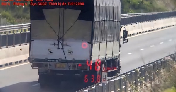 Tạm dừng xử phạt xe chạy dưới tốc độ tối thiểu trên cao tốc