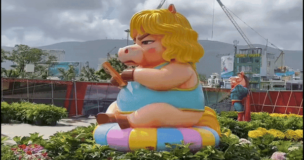 Vì sao linh vật ngựa "mặt quạu" ở Quy Nhơn gây tranh cãi?