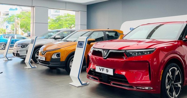 Hãng xe điện của tỷ phú Phạm Nhật Vượng đặt mục tiêu bán 300.000 ô tô điện trong năm 2026 - đâu sẽ là trọng tâm?