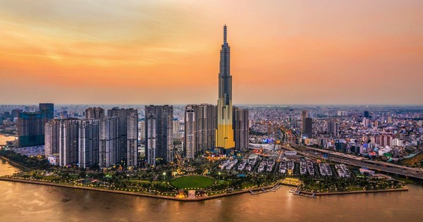 Hơn một thập kỷ trước, quy mô GDP của Việt Nam từng đi sau Thái Lan 7 năm, Singapore 4 năm, khoảng cách này đã thay đổi ra sao ở hiện tại?