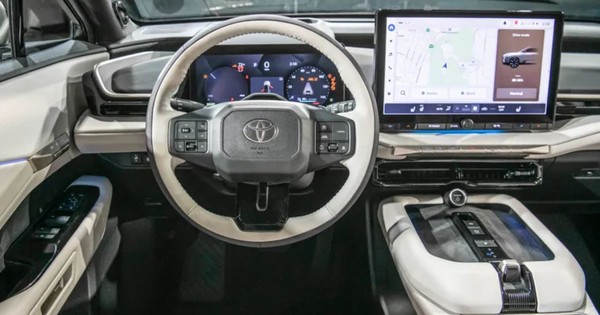 Toyota Highlander 2027 khai tử bản xăng: Cú rẽ lịch sử hướng tới điện hóa