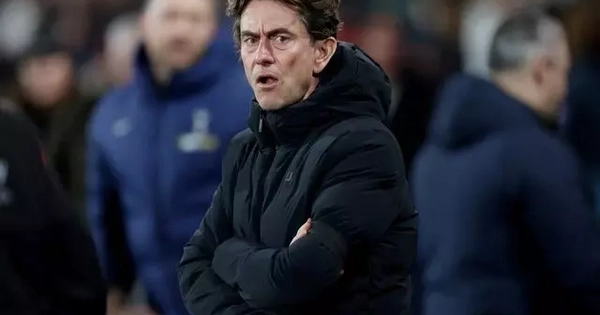 Tottenham sa thải HLV Thomas Frank sau tám tháng nắm quyền