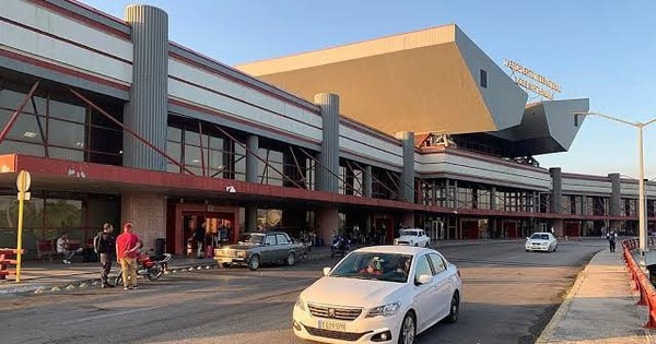 Một hãng bay quốc gia tuyên bố tạm dừng đến Cuba