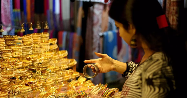 Người dân nước Châu Á này mua vàng nhưng không nhận được vàng