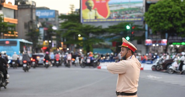 Tất cả người tham gia giao thông ở Hà Nội chú ý!