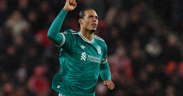 Kết quả Sunderland 0-1 Liverpool: Van Dijk ghi bàn duy nhất
