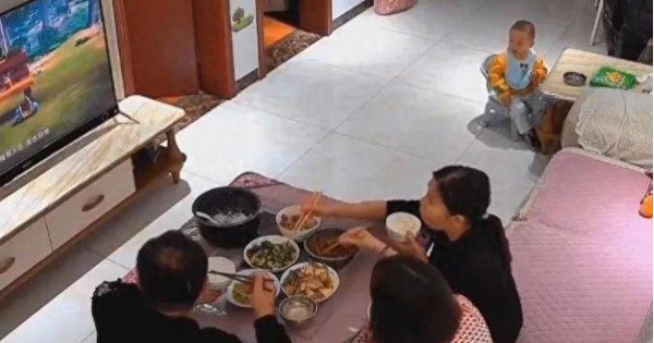 Ngay sau bữa cơm gặp mặt gia đình hai bên, vợ "bóc phốt" chồng trên MXH: Lý do gây sốc