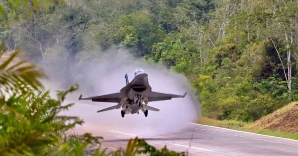 Indonesia biến cao tốc thành đường băng cho tiêm kích