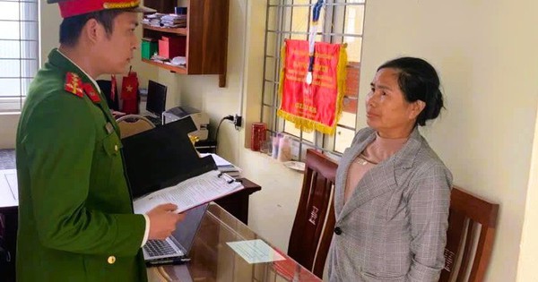 Trong lúc cúng bái "nhập đồng", con dâu đánh mẹ chồng, chị dâu bị thương