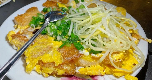 Ngày càng nhiều nam giới còn trẻ đã mắc ung thư tuyến tiền liệt, bác sĩ nói thẳng: 4 món này phải ĂN ÍT LẠI!