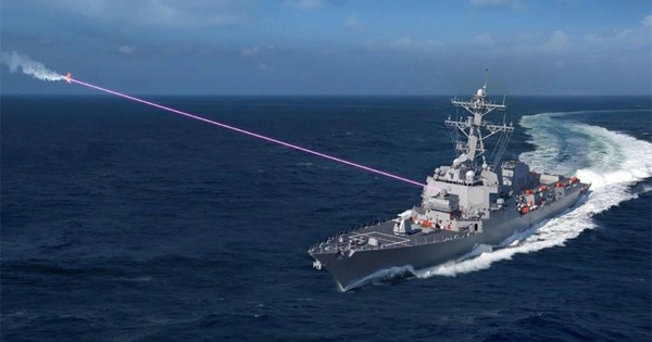 Tàu chiến Trump-class hé lộ sức mạnh laser khiến thế giới chú ý
