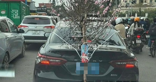 Hành vi quen thuộc của hầu hết tài xế ô tô, xe máy ngày Tết có thể bị phạt tới hàng chục triệu đồng