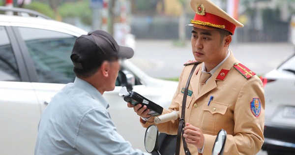 Mùng 2 Tết: Xử phạt hơn 2.800 trường hợp vi phạm nồng độ cồn