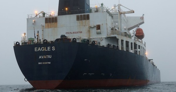 Tin buồn đến với hạm đội "bóng đêm" của Nga