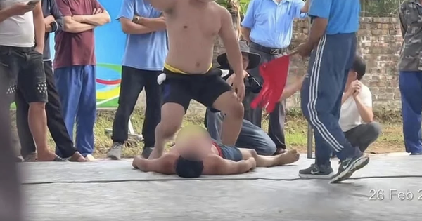 Đô vật bị gãy cổ tử vong ở hội làng đầu năm