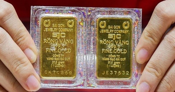 Giá vàng SJC vọt tăng, ngân hàng dự báo mốc "điên rồ" bất chấp cú sập lịch sử!