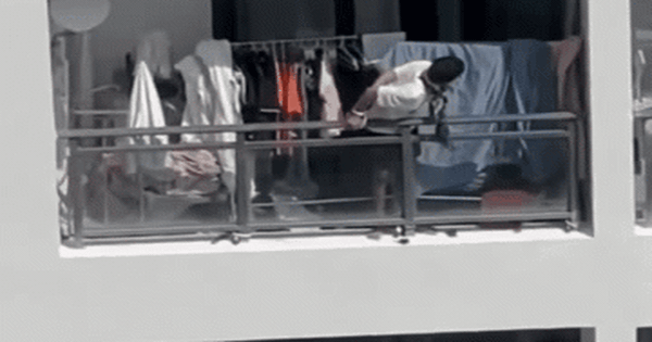 Mothership: Một người đàn ông tay bị trói, kêu cứu ở ban công và diễn biến đáng lo ngại sau đó