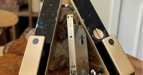 PTU smarthomePTU Smarthome phân phối khoá cửa vân tay, khoá thông minh cao cấp uy tín chính hãng