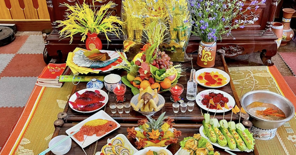 Mâm lễ cúng ông Công ông Táo nên đặt ở bếp hay trên bàn thờ?