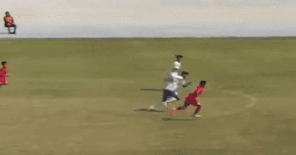 10 lần "gieo sầu" cho đối thủ Trung Quốc, cầu thủ Việt Nam giành ngôi Vua phá lưới giải quốc tế