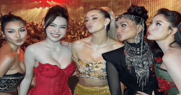 Khung hình đắt giá tại WeChoice Awards 2025: 5 nàng hậu tụ họp, nhan sắc bất phân thắng bại