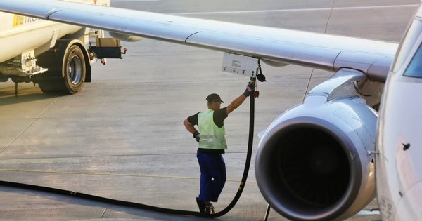 Cuba đối diện khó khăn mới: Dầu máy bay cạn kiệt, sân bay phải dừng tiếp nhiên liệu trong 1 tháng