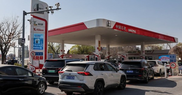 Mỹ 'bật đèn xanh' nhưng nhà máy lọc dầu lớn nhất thế giới tuyên bố sẽ không mua dầu Iran, đang nhập khẩu nhiều từ nước láng giềng của Tehran