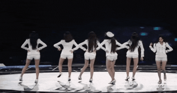 Cả nhóm mỹ nhân bị đối xử bất công để làm nền cho công chúa Kpop: Nổi bật đâu không thấy, lộ cả tá khuyết điểm