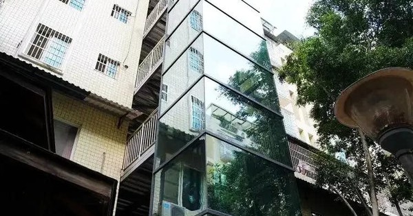 Cả tòa nhà lắp thang máy, một người đàn ông kịch liệt phản đối nhưng lúc xây xong lại xin sử dụng: 