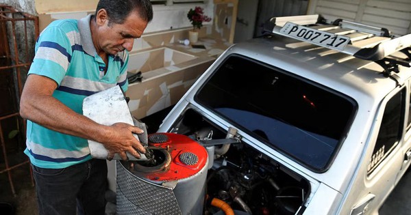Tàu dầu Nga phải quay đầu vì Mỹ, những chiếc xe này ở Cuba vẫn 'nhởn nhơ': Chuyện gì đang xảy ra?