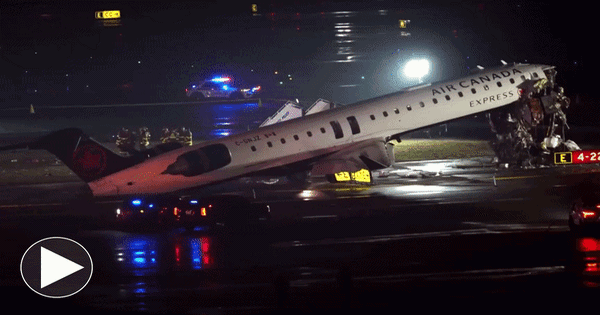 Công bố hình ảnh chiếc máy bay chở 76 người tông xe cứu hỏa khiến 2 phi công tử vong, hiện trường ám ảnh