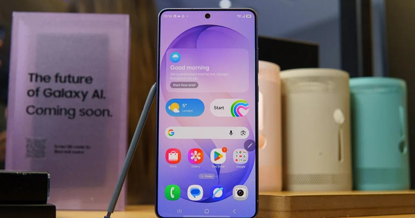 Tại sao một chiếc Galaxy S25 Ultra cao cấp lại 