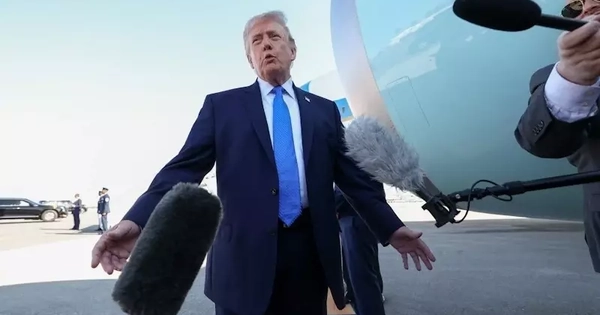 Tổng thống Mỹ Trump tiết lộ món quà từ Iran