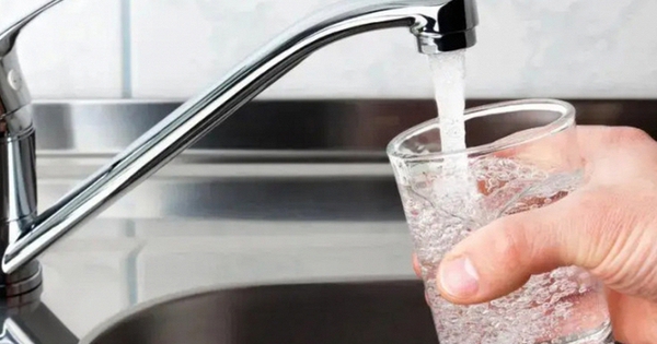 Uống nước máy đun sôi trong thời gian dài có nguy hại gì?