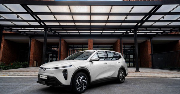 Vì sao Limo Green là chiếc xe “chuẩn miếng cơm manh áo” cho giới tài xế?