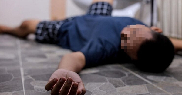 Người đàn ông tử vong vì... rặn quá mạnh khi đi vệ sinh: 4 nhóm người được bác sĩ cảnh báo 