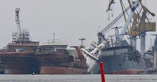 Tàu phá băng chiến đấu tối tân nhất của Nga hỏng nặng sau vụ tấn công