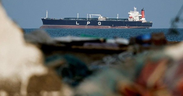 Mỹ 'bật đèn xanh', Ấn Độ lập tức 'chốt đơn' lô LPG 'quý như vàng' từ Iran giữa khủng hoảng năng lượng