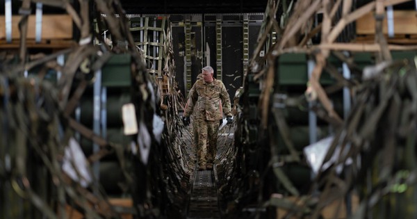 Mỹ muốn thu hồi 750 triệu USD NATO đã dùng để mua vũ khí cho Ukraine