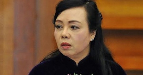 2 triệu USD xếp trong vali, thùng giấy nhờ 'chạy đoàn kiểm tra' vụ án bà Nguyễn Thị Kim Tiến