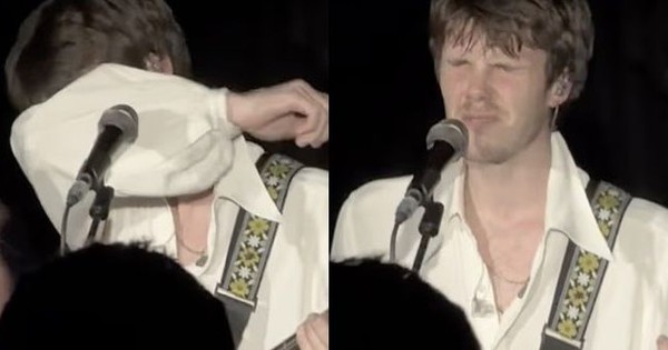 Cậu út nhà Beckham 