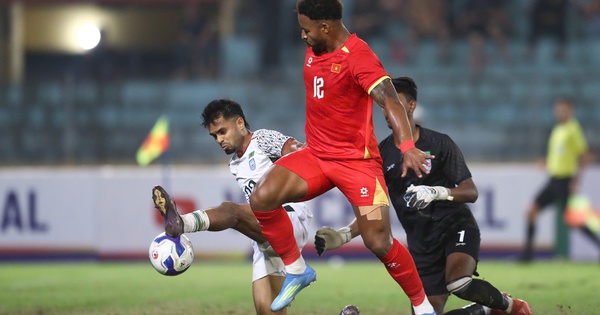 Lý do bất ngờ khiến HLV Kim Sang-sik lo lắng cho Nguyễn Xuân Son