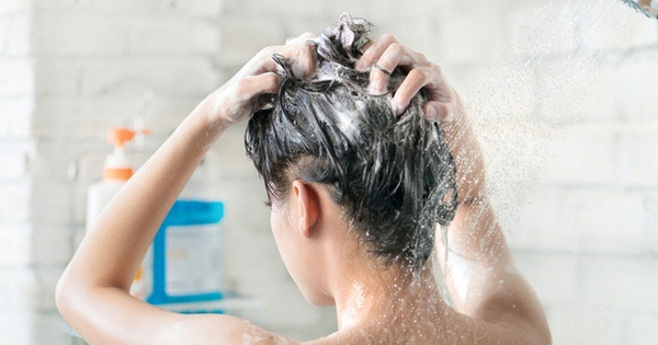 Tắm trước hay gội đầu trước? Hoạt động tưởng chừng rất đơn giản nhưng hóa ra lâu nay nhiều người vẫn làm sai