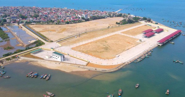 Cảng cá gần 300 tỷ thành điểm du lịch, chủ tịch tỉnh phải đăng lên Facebook