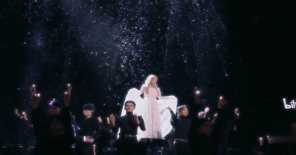 Ái nữ xấu nhất showbiz ê chề bán được 65 bản album, đổi đời nhờ 1 ca khúc bị đem ra làm trò đùa