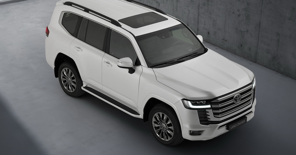 Toyota Việt Nam triệu hồi gần 700 xe sang vì lỗi hộp số