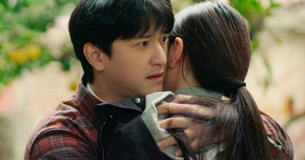 Đôi mắt trợn trừng đáng sợ của Huỳnh Anh