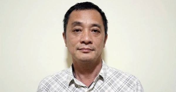 Người đàn ông Trung Quốc hối lộ 8,5 tỷ đồng để xuất lậu gần 28.000 tấn titan