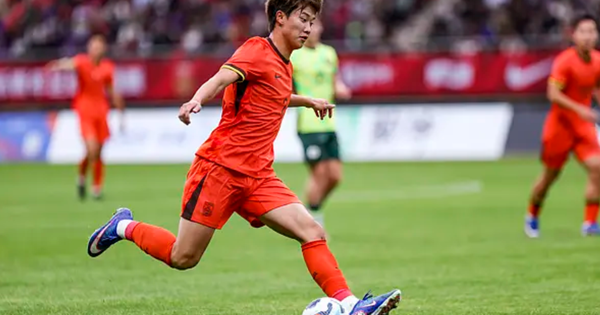 Thi đấu kiên cường, tuyển Trung Quốc đánh bại nhà vô địch châu Á