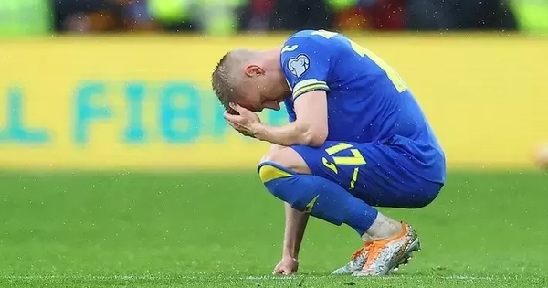 Tuyển Ukraine bị trộm ghé thăm khi đá vòng play-off World Cup 2026